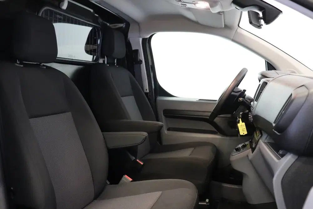 Citroën Jumpy 2.0 BlueHDI 180PK Automaat L2 EURO 6 uit 2023, foto 3