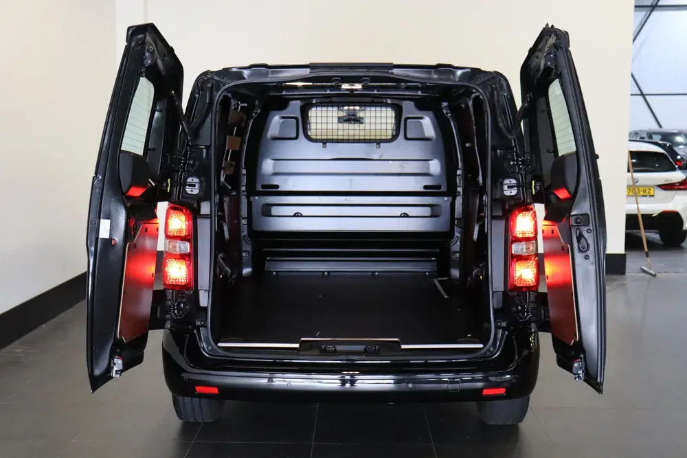 Citroën Jumpy 2.0 BlueHDI 180PK Automaat L2 EURO 6 uit 2023, foto 9