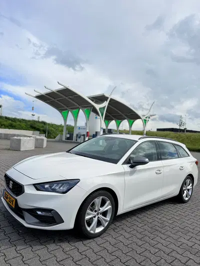 SEAT Leon Leon 1.0 EcoTSI FR Business Intense uit 2024