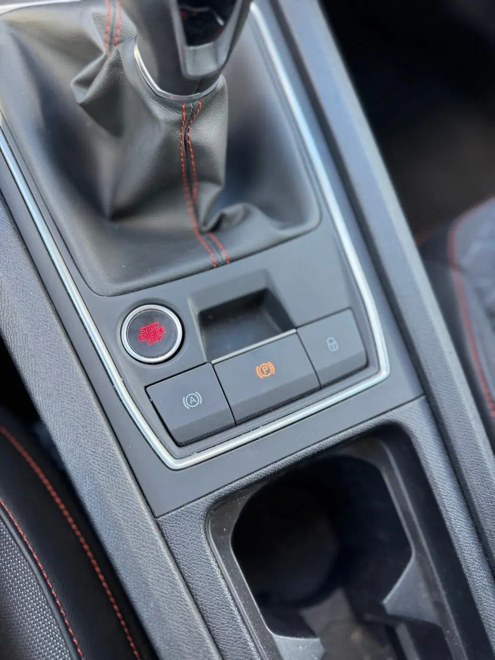 SEAT Leon Leon 1.0 EcoTSI FR Business Intense uit 2024, foto 12