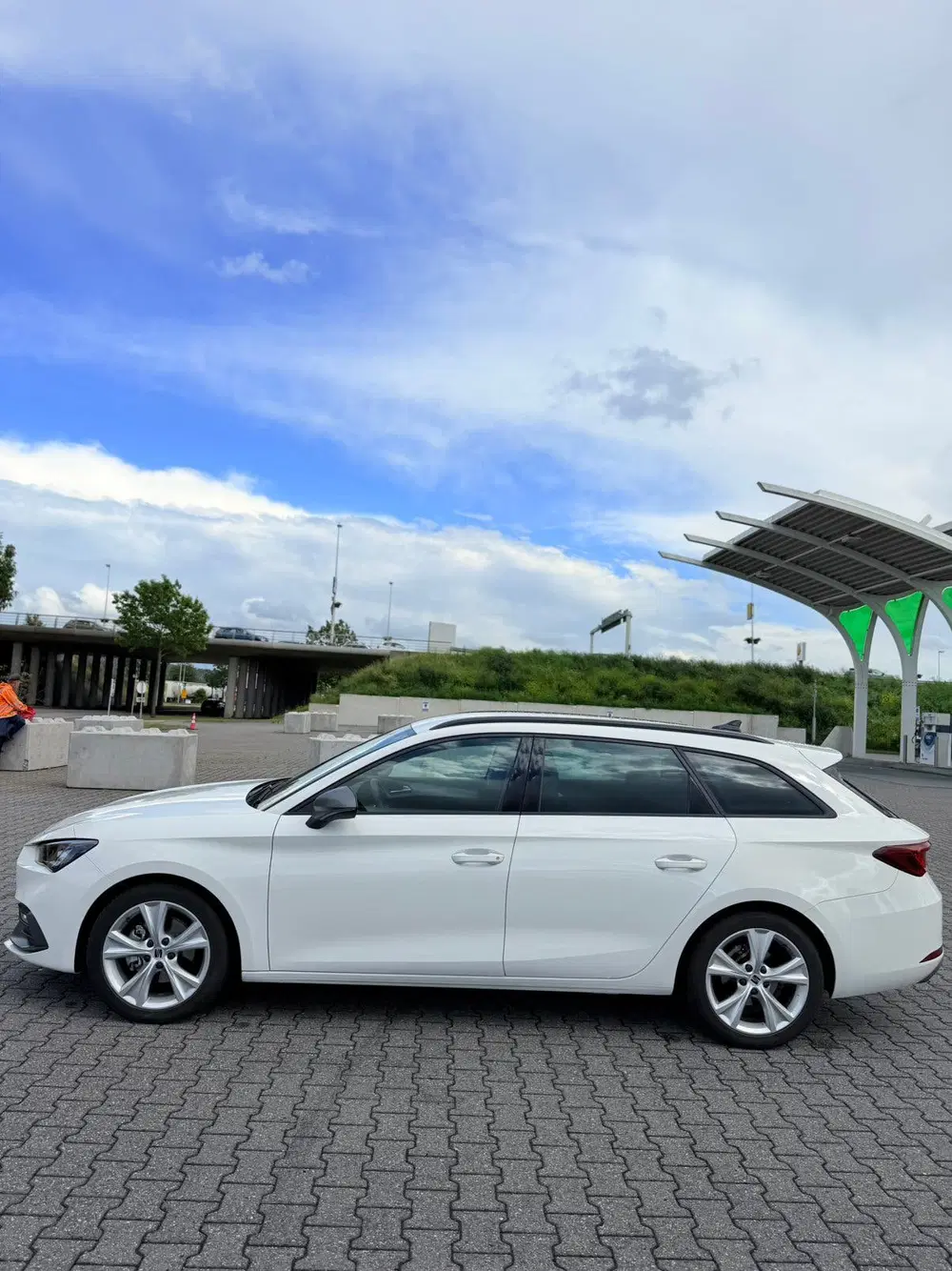SEAT Leon Leon 1.0 EcoTSI FR Business Intense uit 2024, foto 8