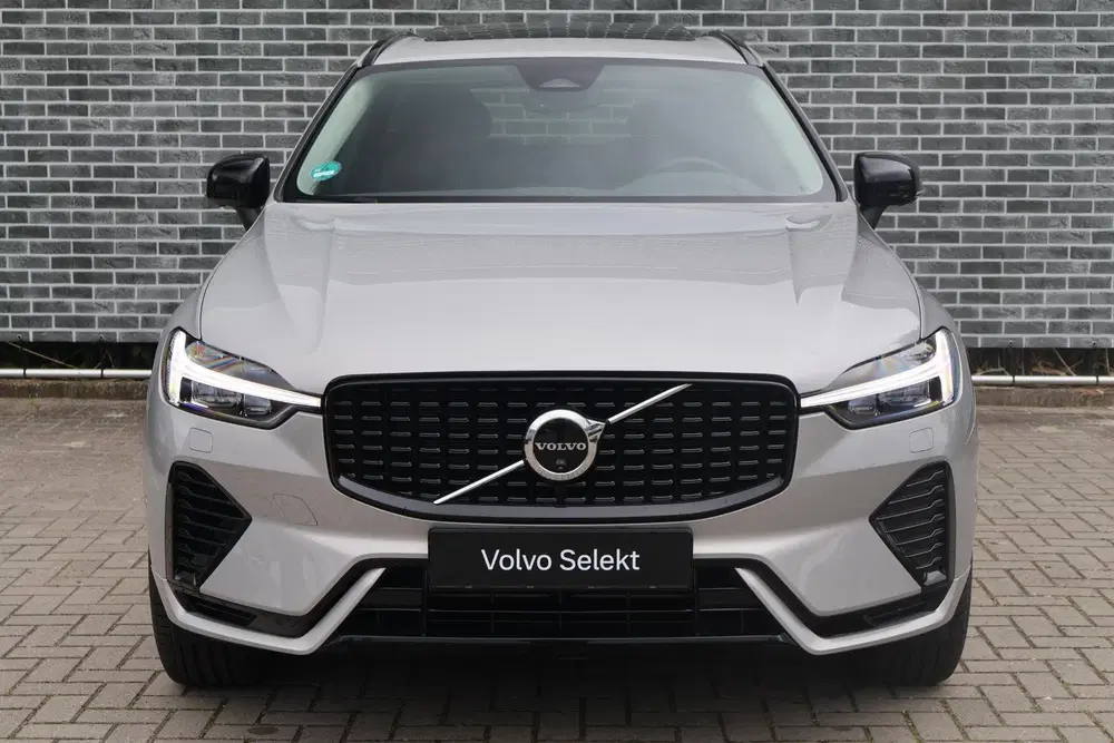 Volvo XC60 2.0 T6 Plug-in Hybrid AWD Plus Dark uit 2025, foto 4