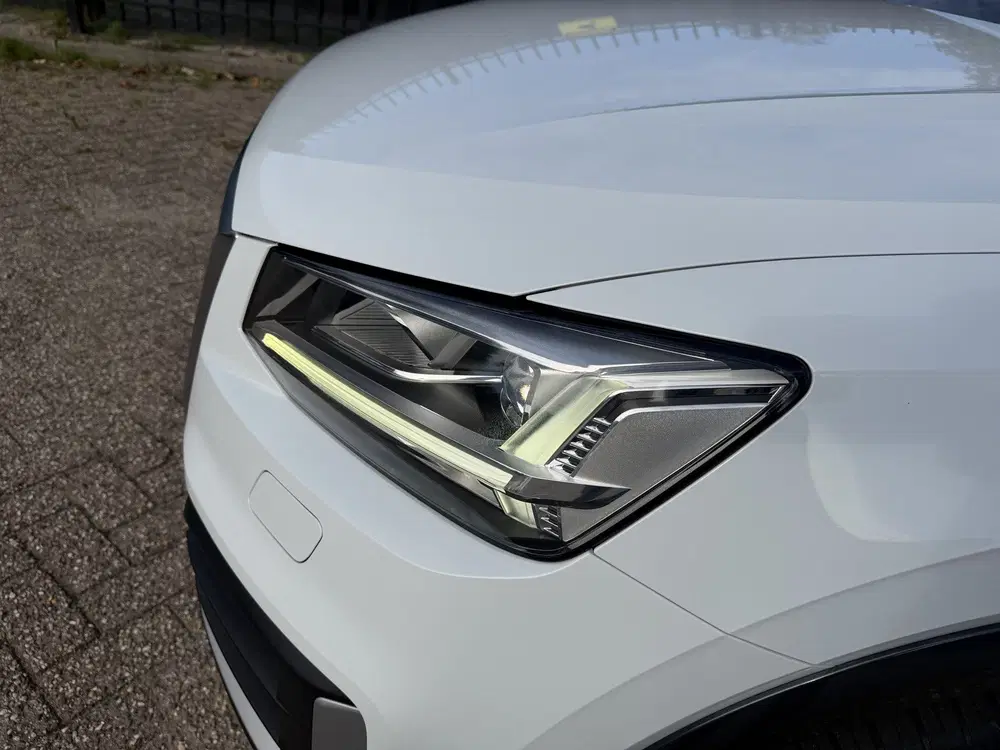 Audi Q2 35 TFSI CoD Sport S line Edition LED uit 2019, foto 15