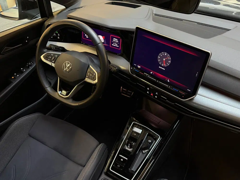 Volkswagen Golf 1.5 eTSI 50 Jahre uit 2024, foto 11