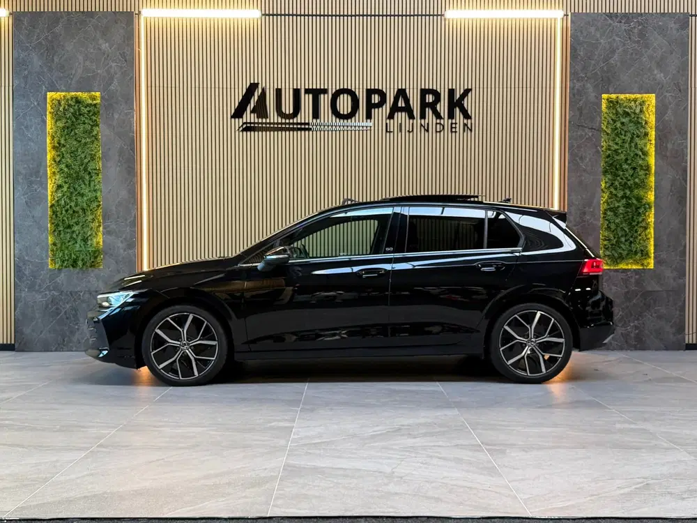 Volkswagen Golf 1.5 eTSI 50 Jahre uit 2024, foto 2