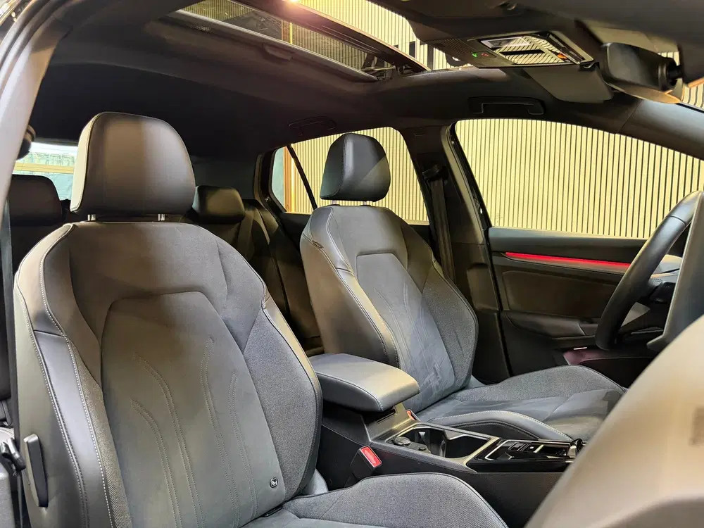 Volkswagen Golf 1.5 eTSI 50 Jahre uit 2024, foto 9