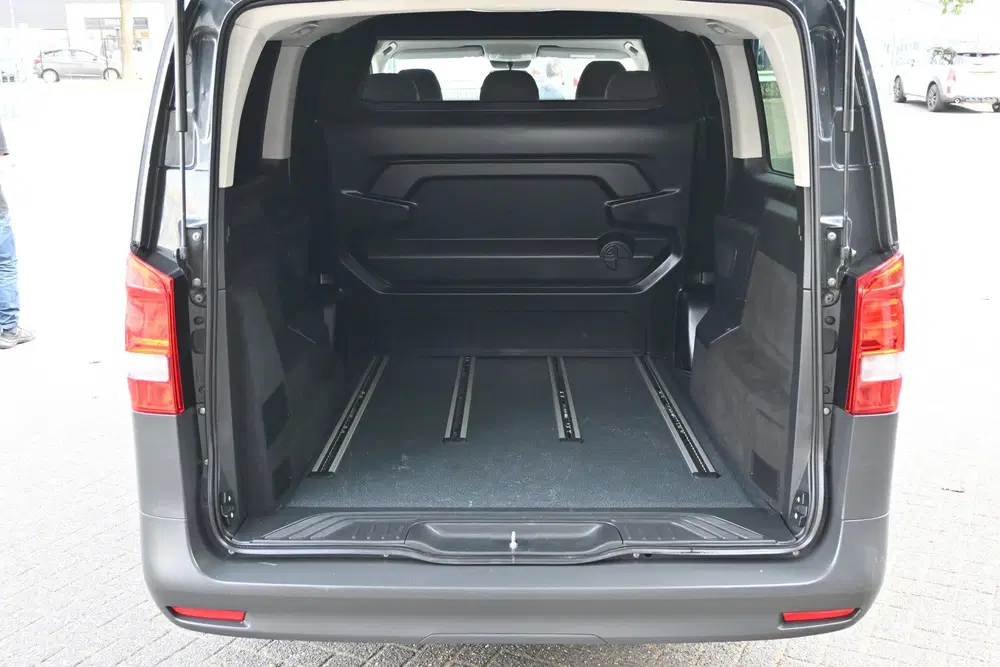 Mercedes-Benz Vito 114 CDI L2 DC Tourer Camera uit 2022, foto 12
