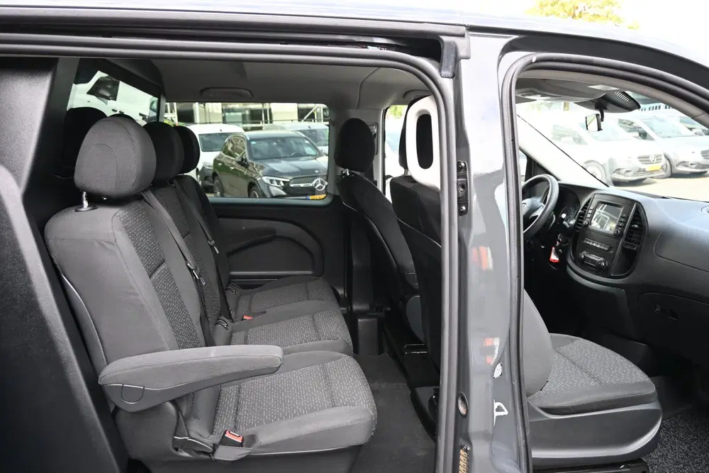 Mercedes-Benz Vito 114 CDI L2 DC Tourer Camera uit 2022, foto 7