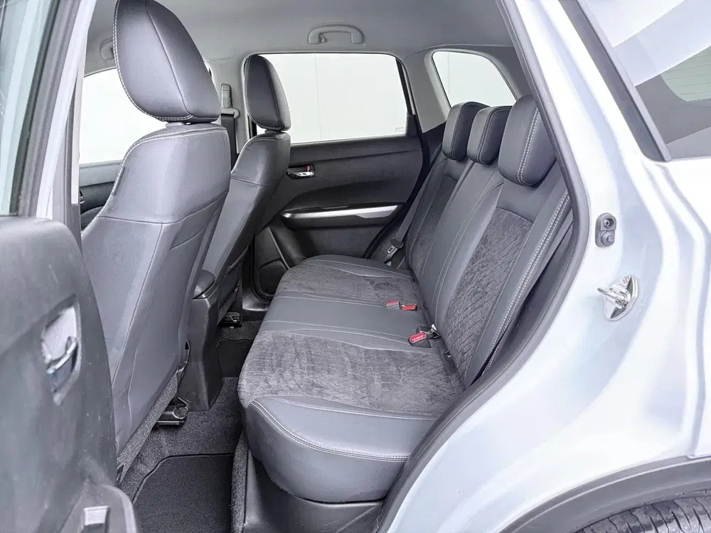 Suzuki Vitara 1.4 Boosterjet Style Smart Hybrid uit 2023, foto 9