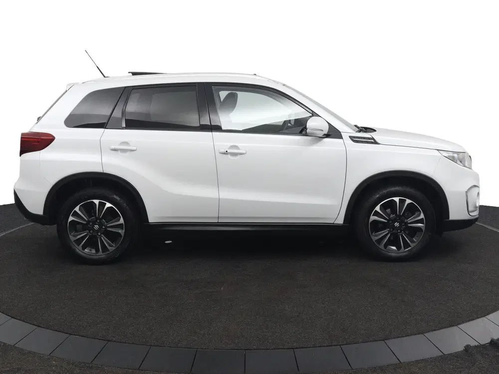 Suzuki Vitara 1.0 Boosterjet Stijl uit 2020, foto 13