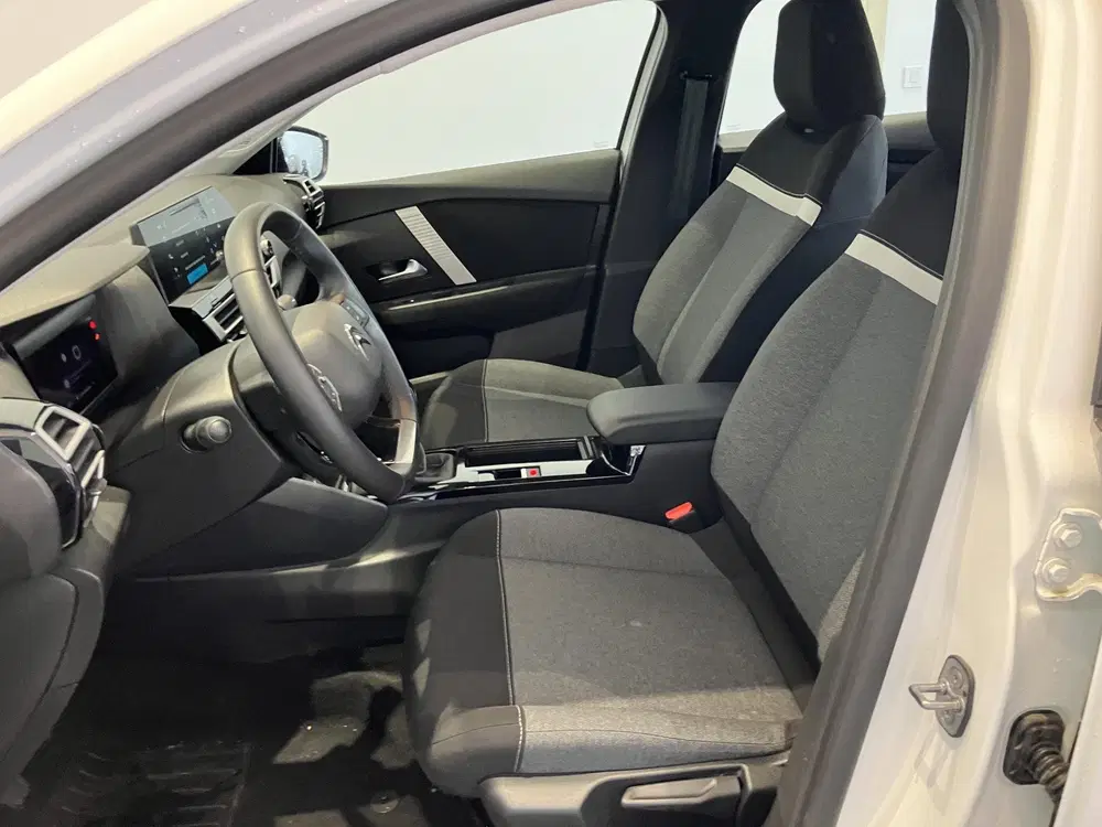 Citroën C4 Citroen C4 X 1.2 Puretech 100 You l Parkee uit 2024, foto 10