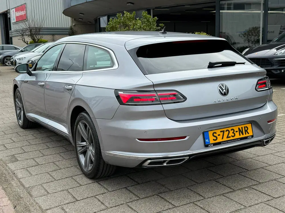Volkswagen Arteon 1.4 TSI eHybrid R-Line Busi uit 2023, foto 2