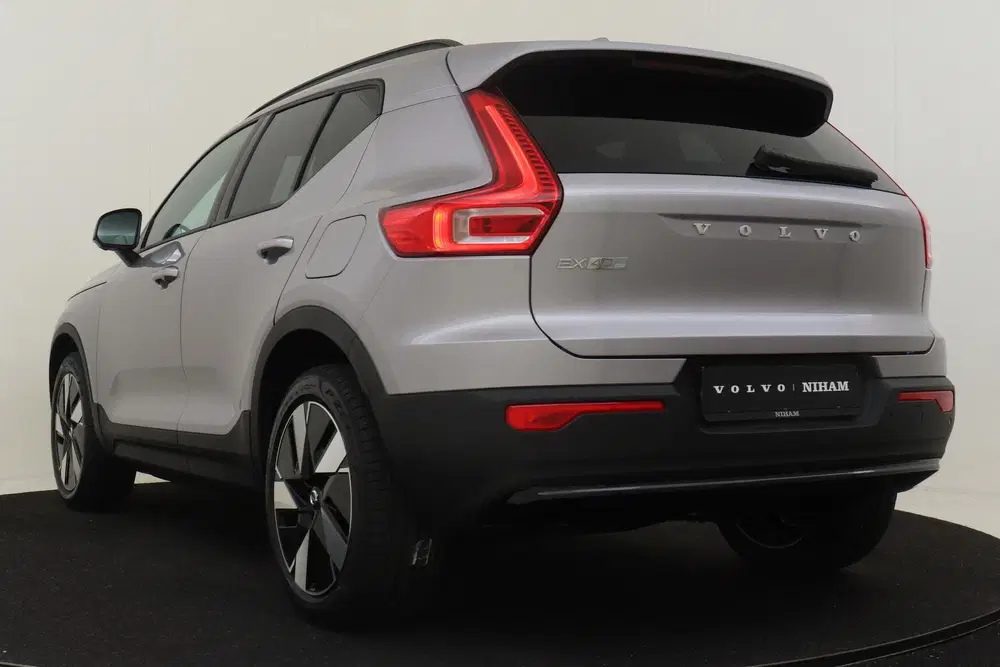 Volvo EX40 SINGLE MOTOR EXTENDED RANGE BUSINESS ED. 8 uit 2026, foto 5