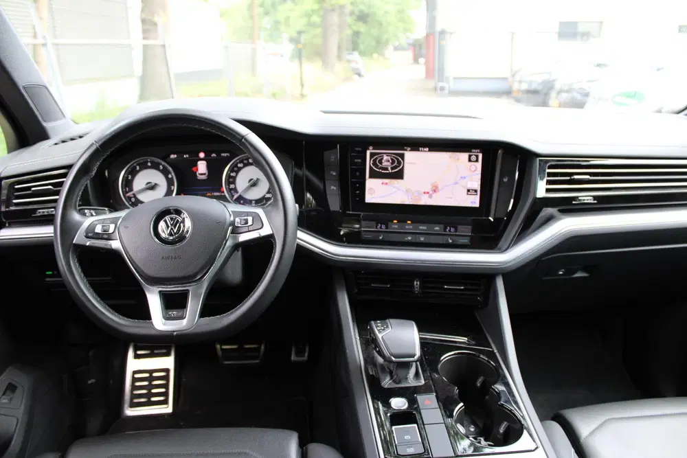 Volkswagen Touareg 3.0 TSI R-Line uit 2019, foto 9