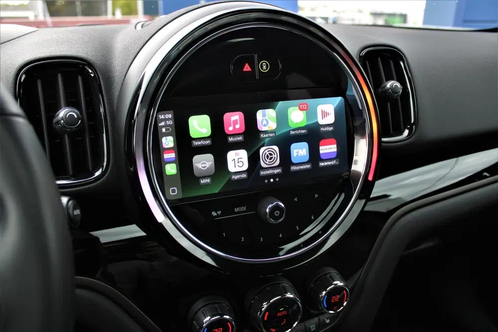 Mini Countryman 1.5 Cooper S E ALL4 Chili 220pk Pano Leer uit 2022, foto 12