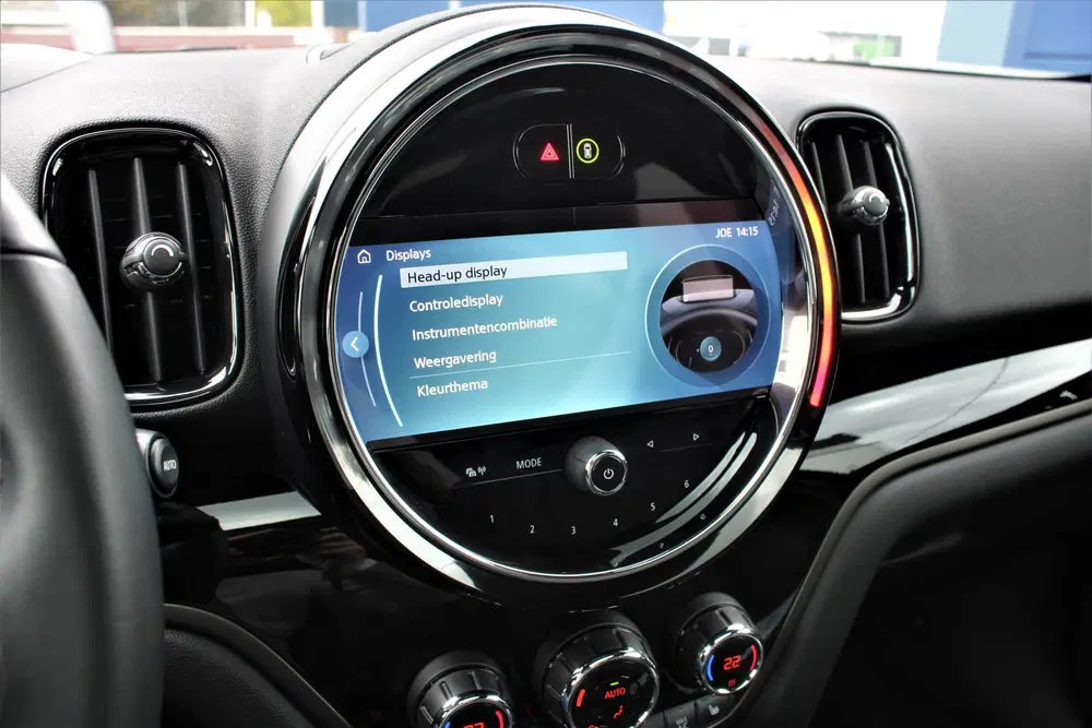 Mini Countryman 1.5 Cooper S E ALL4 Chili 220pk Pano Leer uit 2022, foto 14