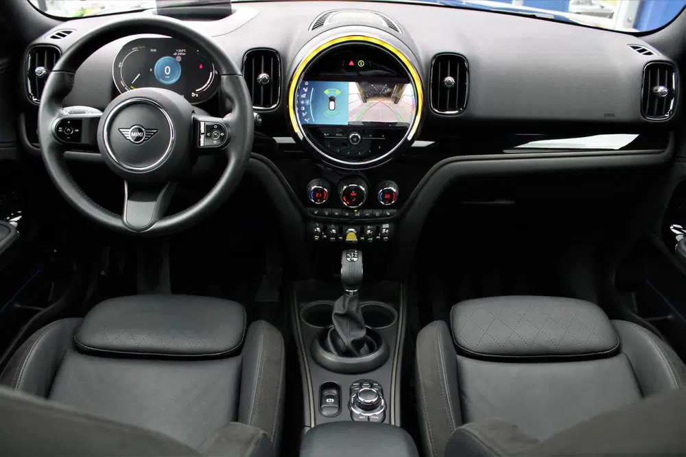 Mini Countryman 1.5 Cooper S E ALL4 Chili 220pk Pano Leer uit 2022, foto 3