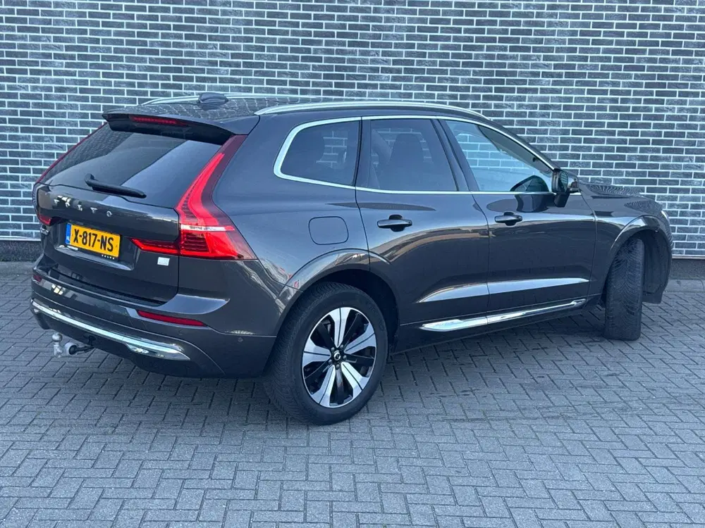 Volvo XC60 2.0 T8 Plug-in Hybrid AWD Plus Bright uit 2023, foto 2