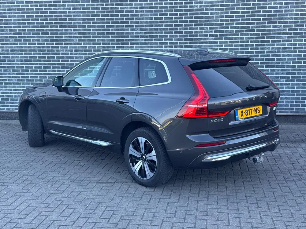 Volvo XC60 2.0 T8 Plug-in Hybrid AWD Plus Bright uit 2023, foto 4