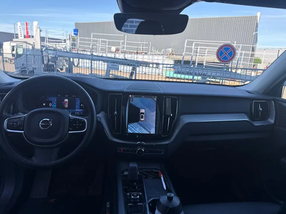 Volvo XC60 2.0 T8 Plug-in Hybrid AWD Plus Bright uit 2023, foto 5