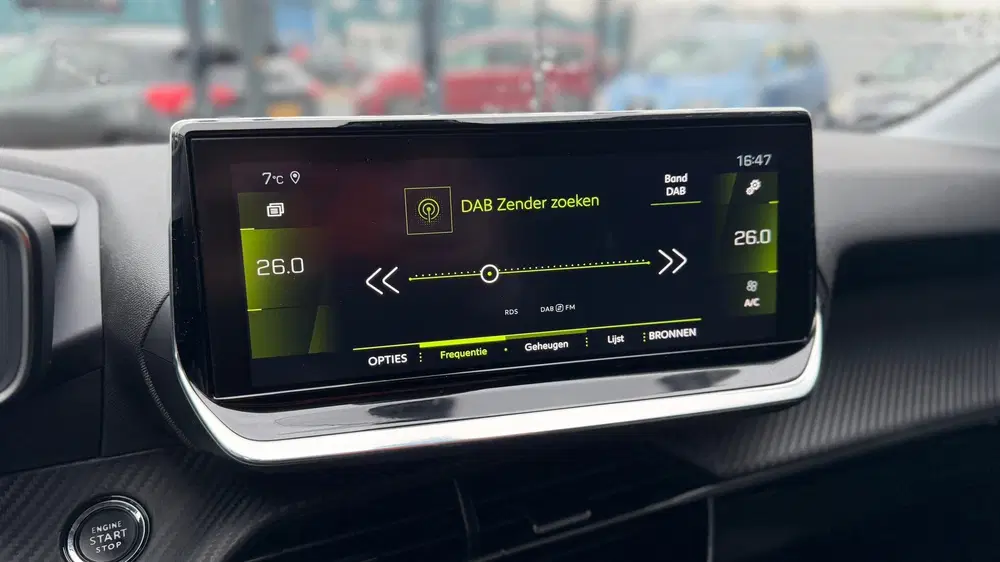 Peugeot 208 1.2 PureTech Allure GT-Line Carplay uit 2020, foto 14