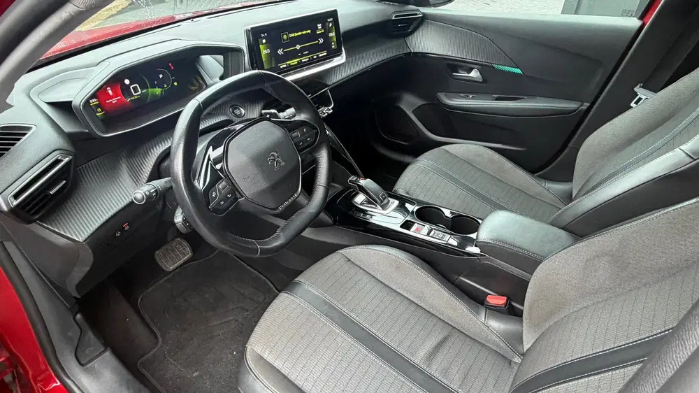 Peugeot 208 1.2 PureTech Allure GT-Line Carplay uit 2020, foto 5