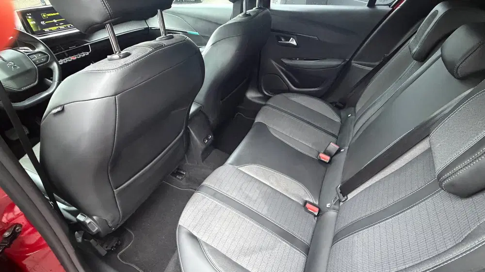 Peugeot 208 1.2 PureTech Allure GT-Line Carplay uit 2020, foto 7