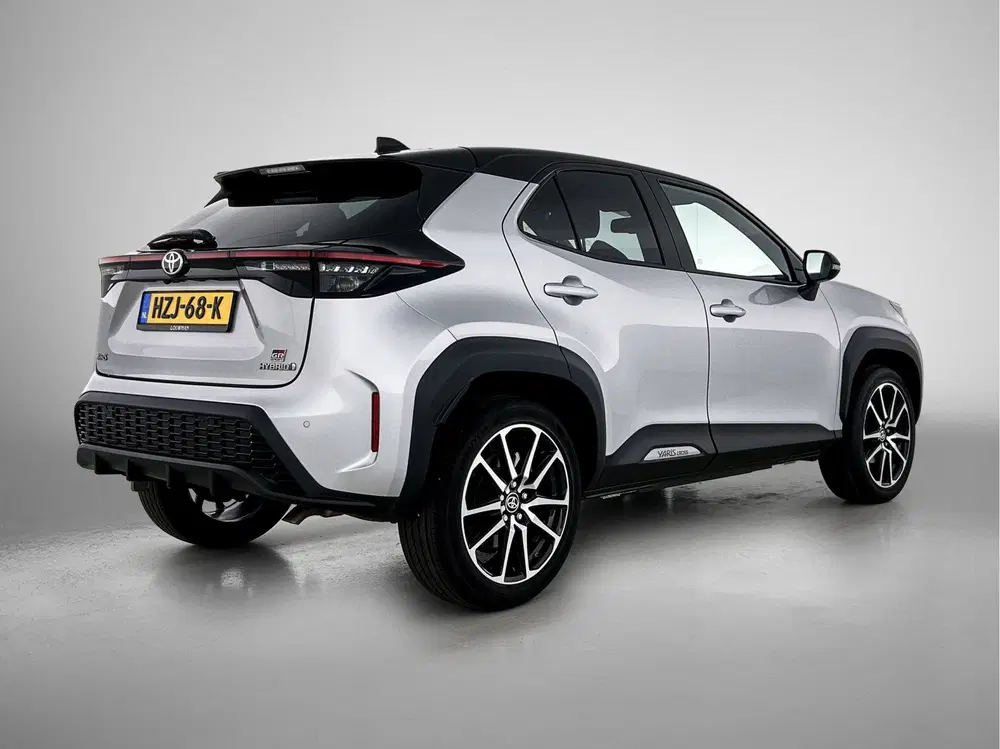 Toyota Yaris Cross 1.5 Hybrid GR Sport uit 2023, foto 2