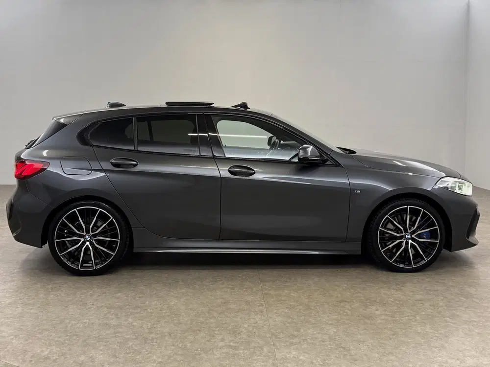 BMW 1-serie 118i High Executive M-Sport uit 2020, foto 10