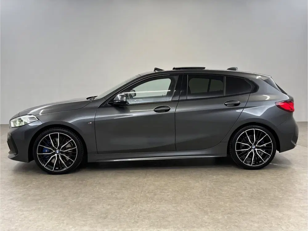 BMW 1-serie 118i High Executive M-Sport uit 2020, foto 11