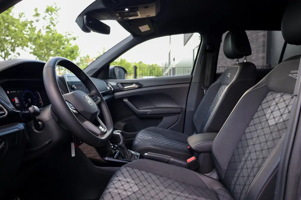 Volkswagen T-Cross 1.0 TSI R-Line Edition uit 2025, foto 5