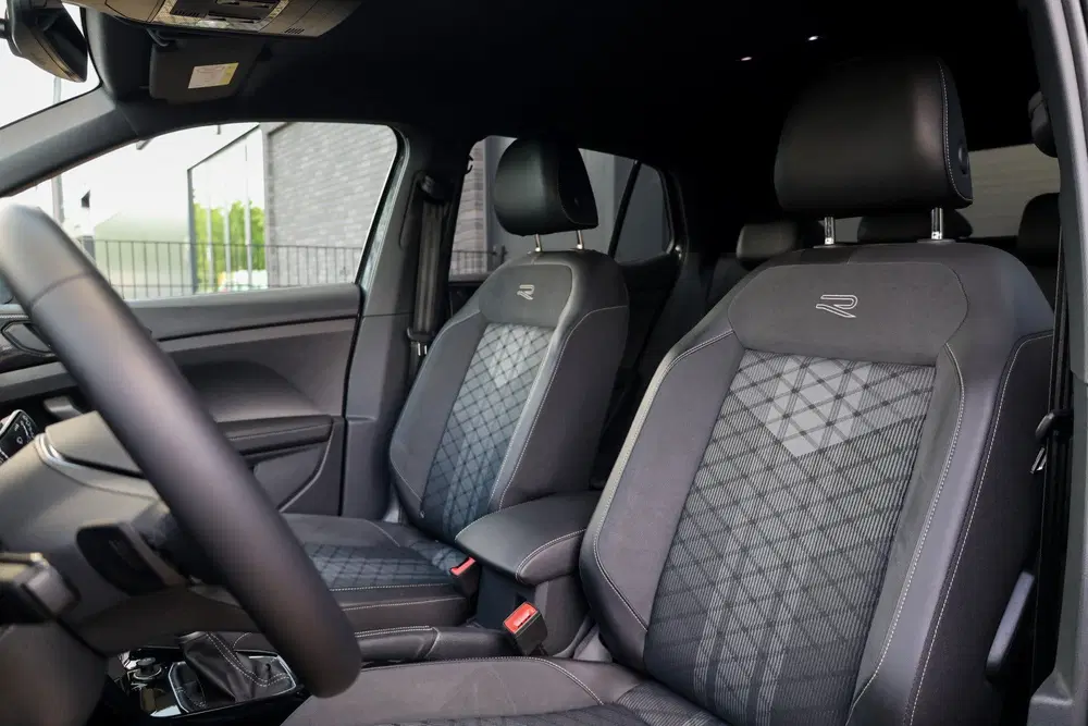 Volkswagen T-Cross 1.0 TSI R-Line Edition uit 2025, foto 6