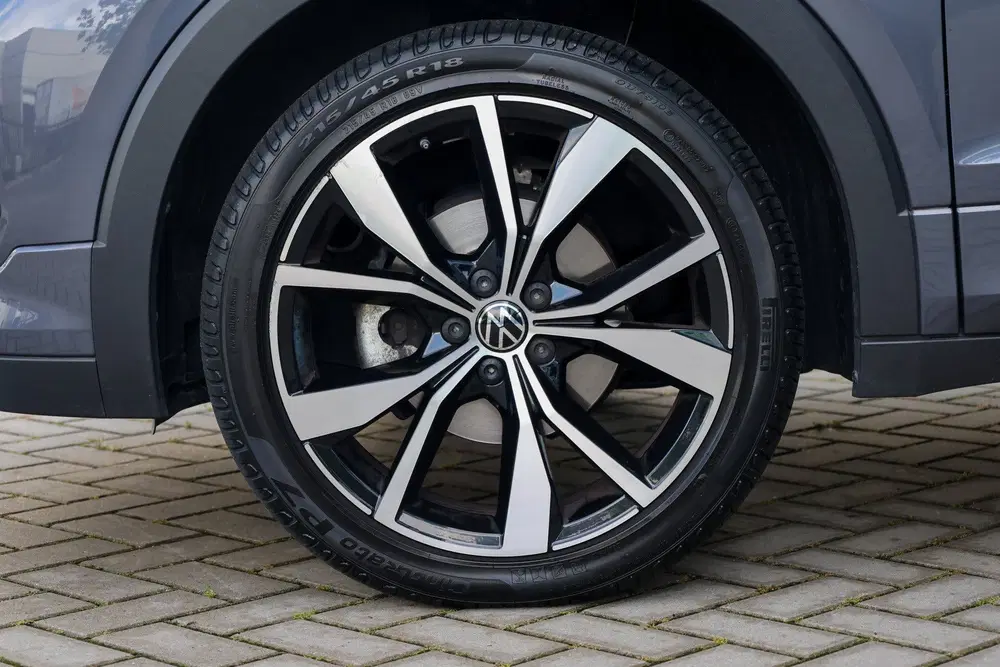 Volkswagen T-Cross 1.0 TSI R-Line Edition uit 2025, foto 8