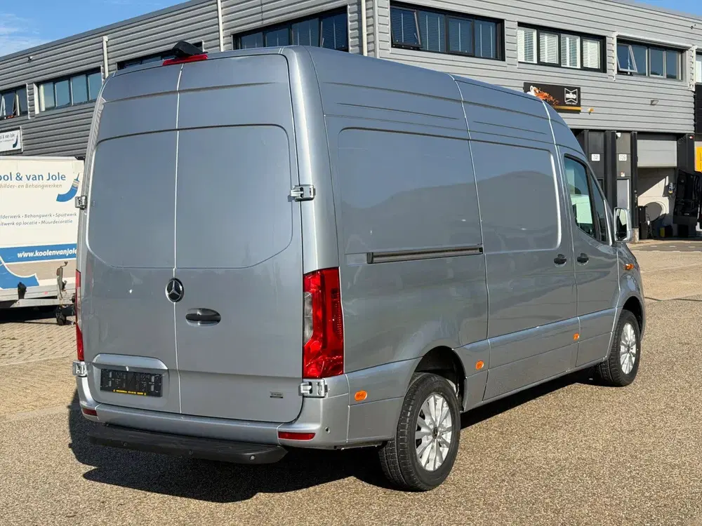 Mercedes-Benz Sprinter 317CDI L2H2 Automaat Airco Navi Cruis uit 2024, foto 4