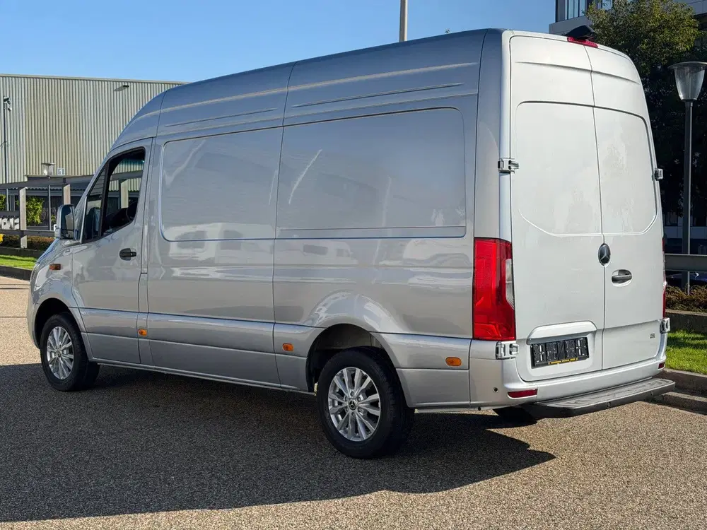 Mercedes-Benz Sprinter 317CDI L2H2 Automaat Airco Navi Cruis uit 2024, foto 5