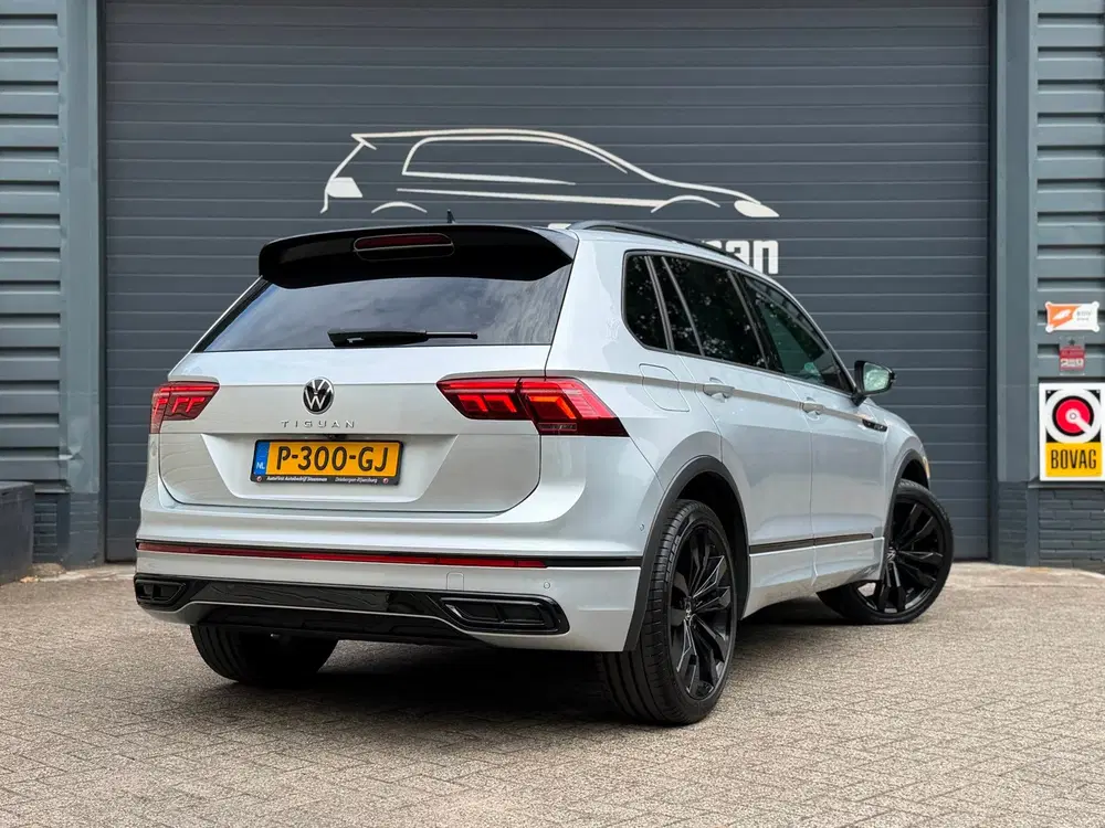 Volkswagen Tiguan 1.5 TSI R-Line Business+ uit 2022, foto 2