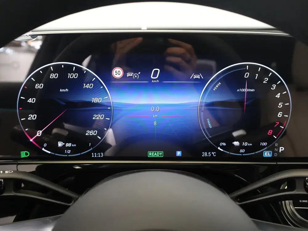 Mercedes-Benz E-Klasse 300e Business Solution AMG uit 2026, foto 13
