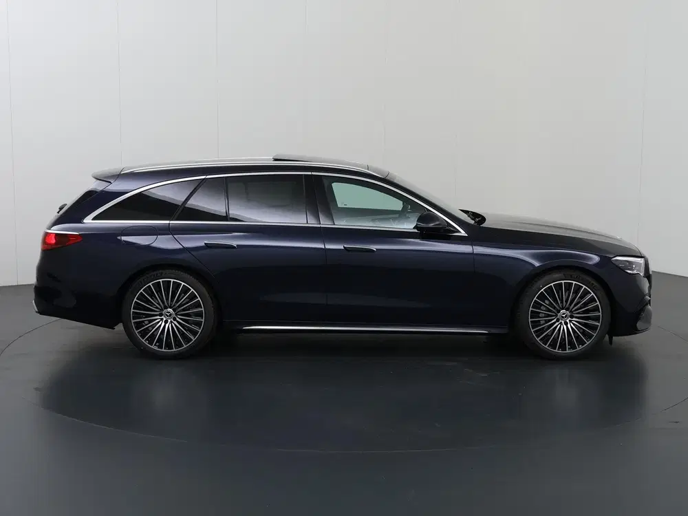 Mercedes-Benz E-Klasse 300e Business Solution AMG uit 2026, foto 6