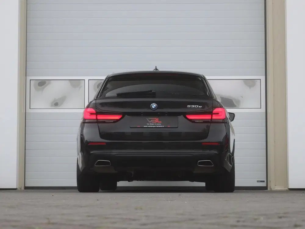 BMW 5-serie 530e Business Edition Plus uit 2023, foto 10