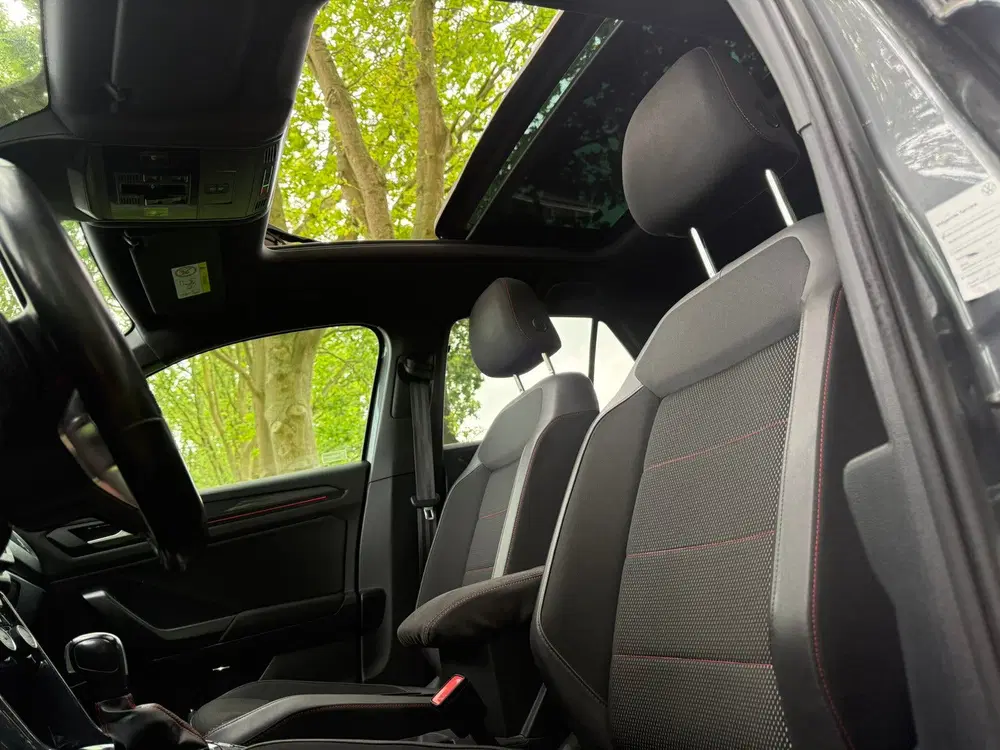 Volkswagen T-Roc 1.5 TSI DSG uit 2020, foto 10