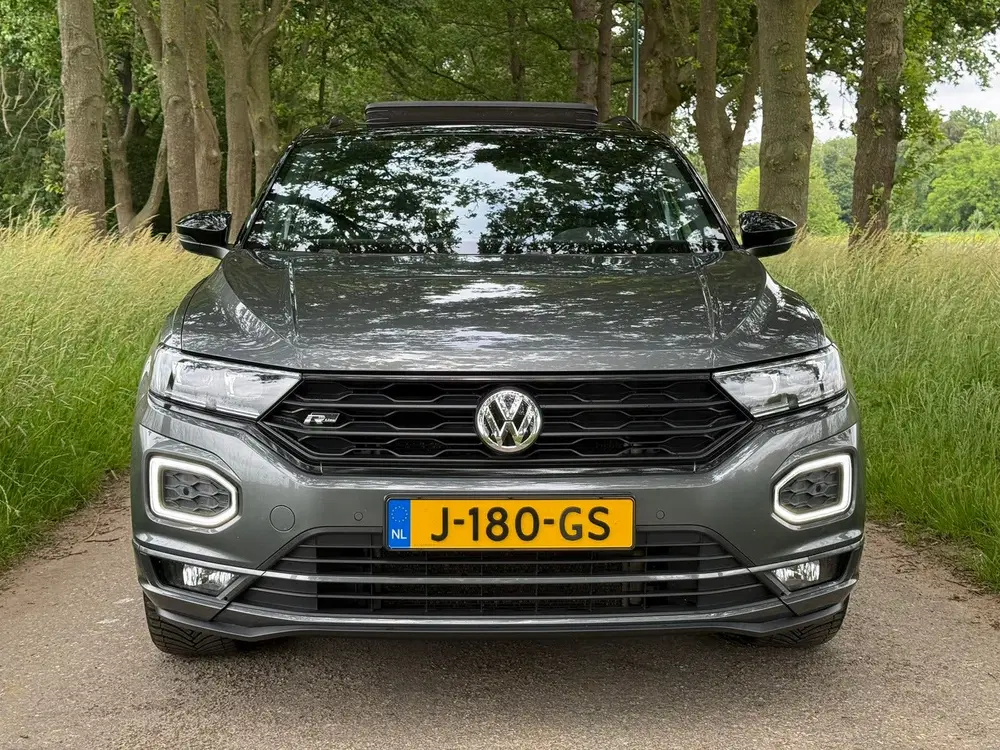 Volkswagen T-Roc 1.5 TSI DSG uit 2020, foto 2