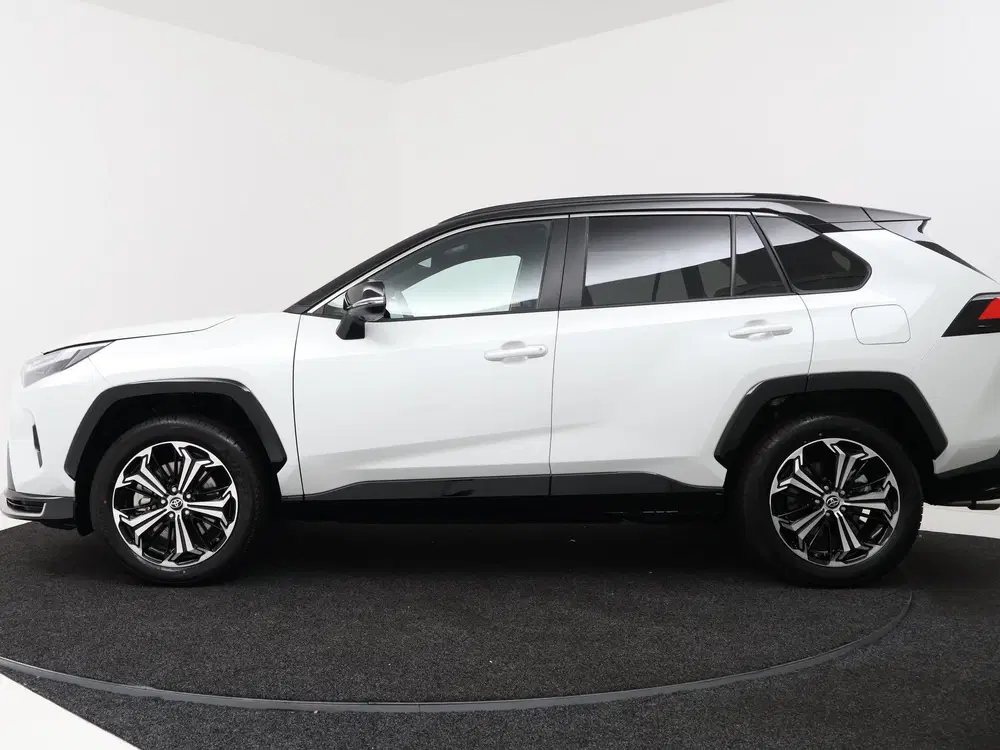 Toyota RAV 4 2.5 Plug-in Hybrid AWD Bi-Tone Plus uit 2026, foto 3
