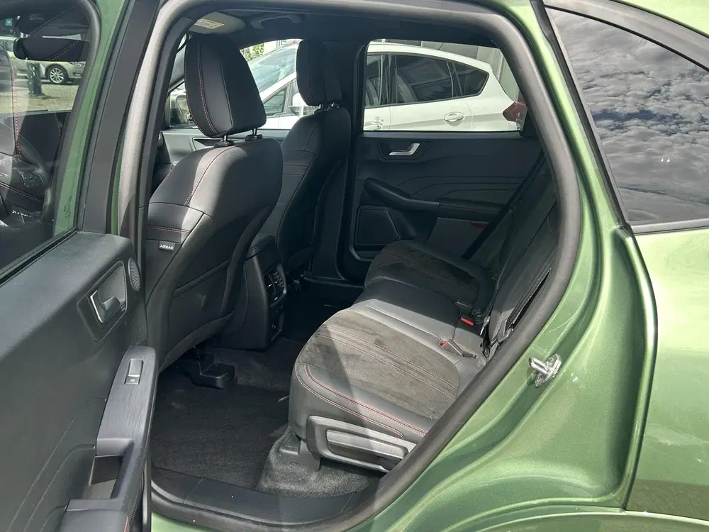 Ford Kuga 2.5 PHEV ST-Line X winterpakket uit 2025, foto 14