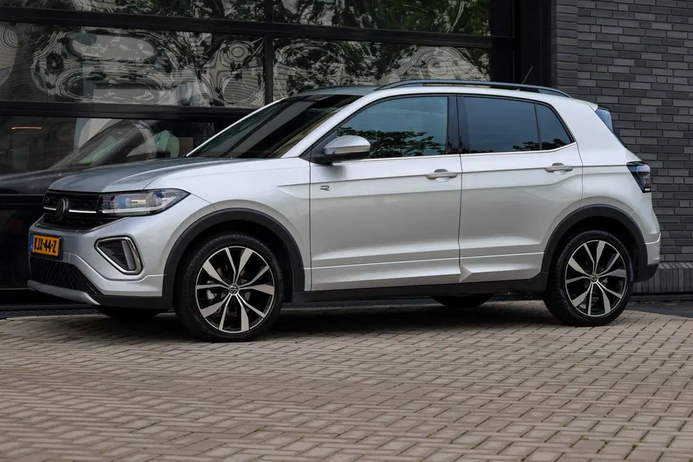 Volkswagen T-Cross 1.0 TSI R-Line Edition uit 2025, foto 10