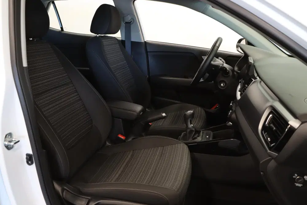 Kia Stonic 1.0 T-GDi MHEV DynamicLine Naviagatie uit 2024, foto 10