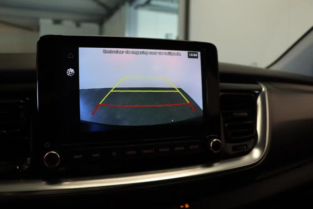 Kia Stonic 1.0 T-GDi MHEV DynamicLine Naviagatie uit 2024, foto 9
