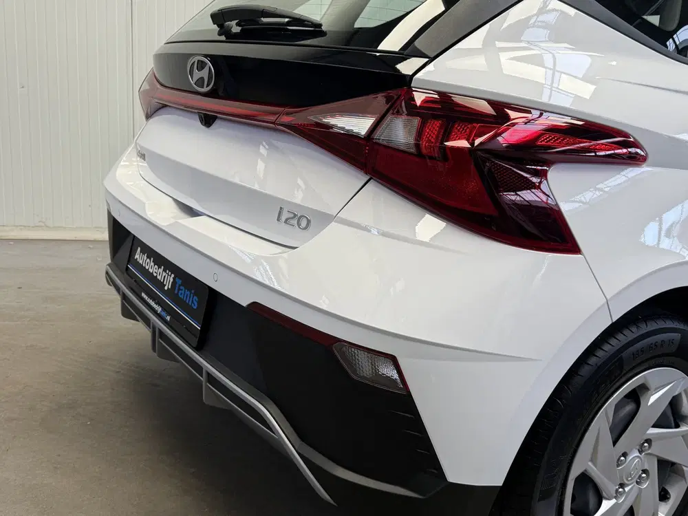 Hyundai i20 1.2 MPI i-Motion NAVI-CAMERA-LANE ASSIST-C uit 2025, foto 13