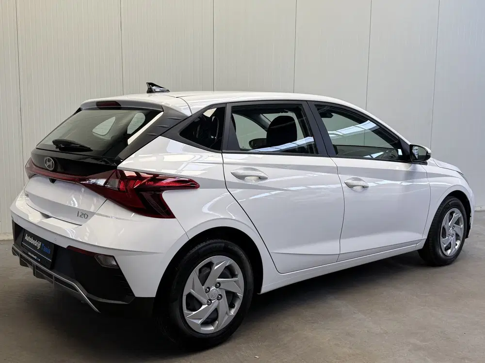 Hyundai i20 1.2 MPI i-Motion NAVI-CAMERA-LANE ASSIST-C uit 2025, foto 2