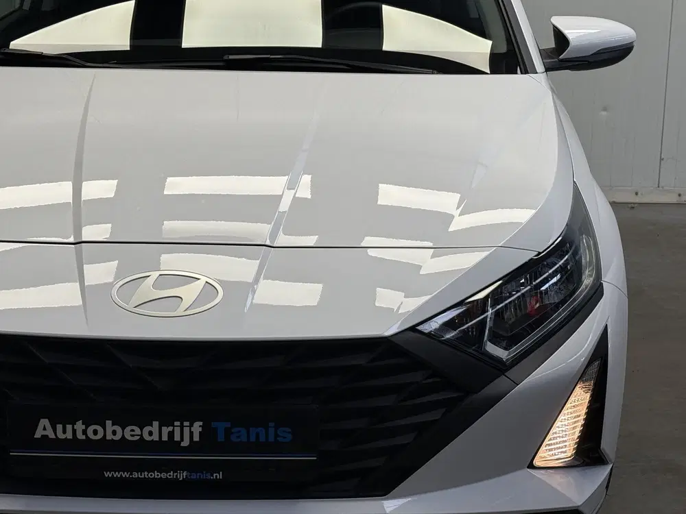 Hyundai i20 1.2 MPI i-Motion NAVI-CAMERA-LANE ASSIST-C uit 2025, foto 9