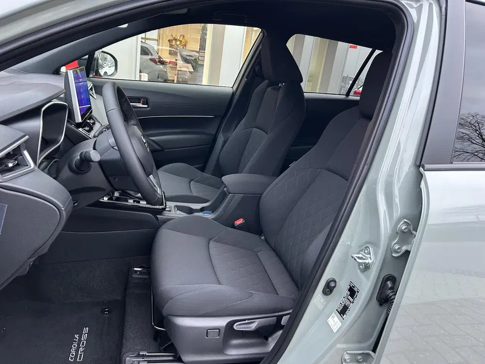Toyota Corolla Cross Hybrid 140 Dynamic Stoelverwarming uit 2026, foto 10